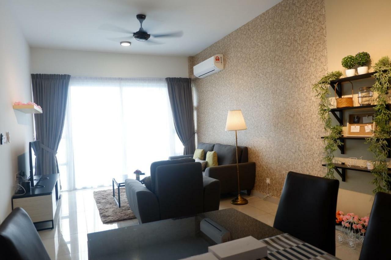 The Pinnacle Tower ジョホールバル エクステリア 写真
