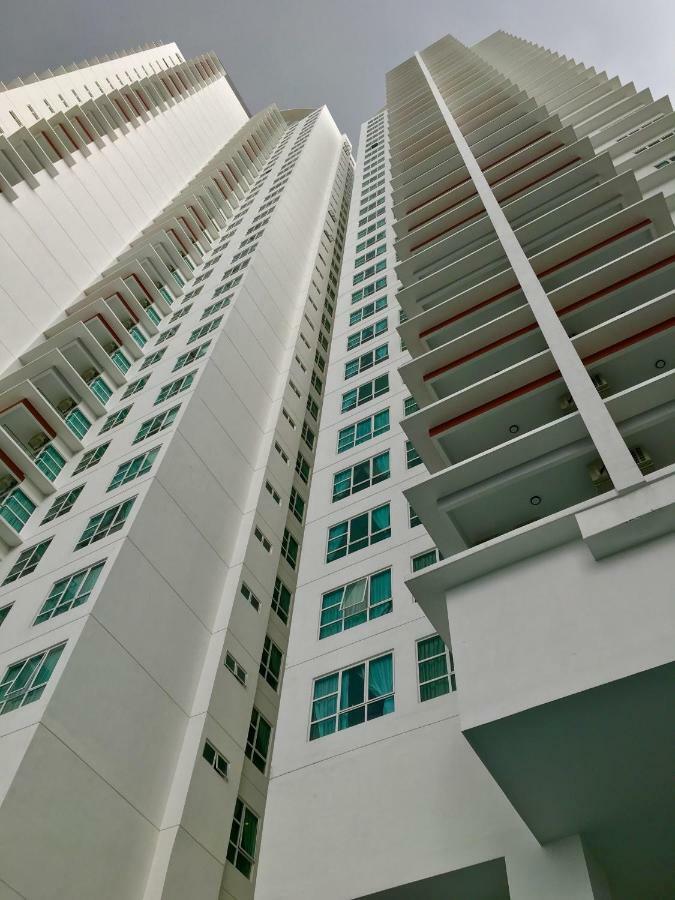 The Pinnacle Tower ジョホールバル エクステリア 写真